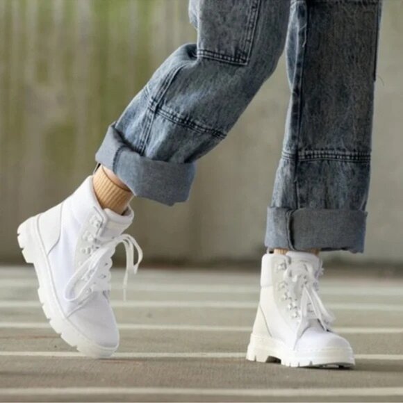 Dr Martens Women White White Canvas Combs Combat Chunky Platform Boots Sz 8 2520 - Picture 16 of 16